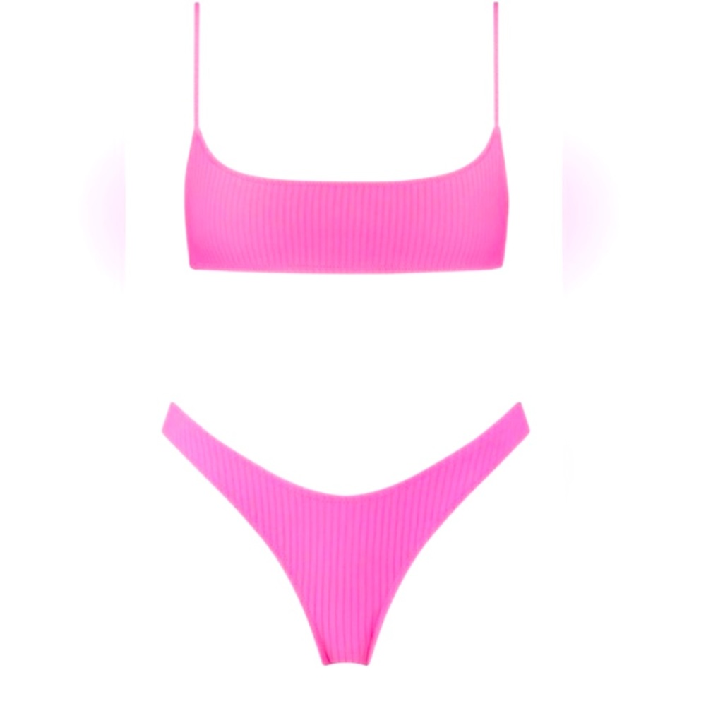 Cute pink triangl set